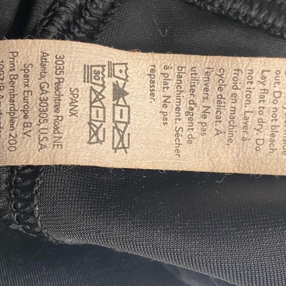 SPANX Black Velvet Leggings Size Large - Picture 12 of 12